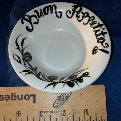 4 Cookbooks - French cooking - Mediterranean cooking with small bowls with French writing