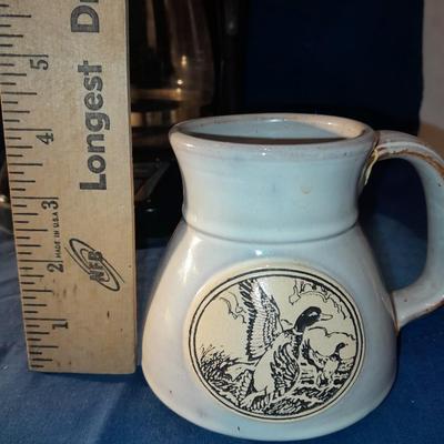 Black and decker coffee pot with Mugs