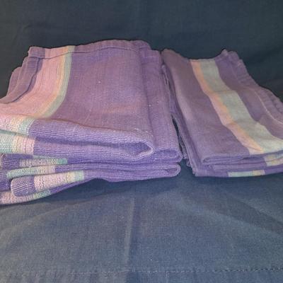 Table linens, 4 napkins with 4 matching placemats