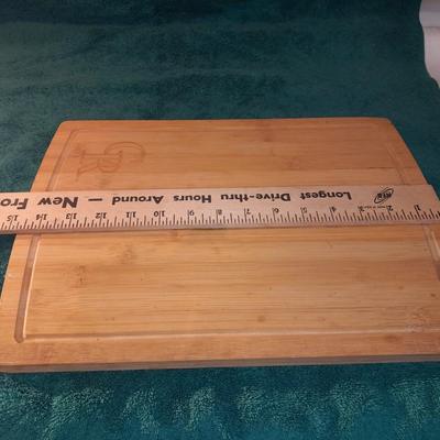 Broiler pan with Colorado Rockies inscribed cutting board