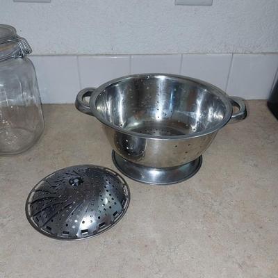 RIVAL SANDWICH MAKER-STAINLESS STEEL STRAINER AND GLASS CONTAINERS