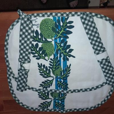 Table linens - placemats and assorted linen napkins