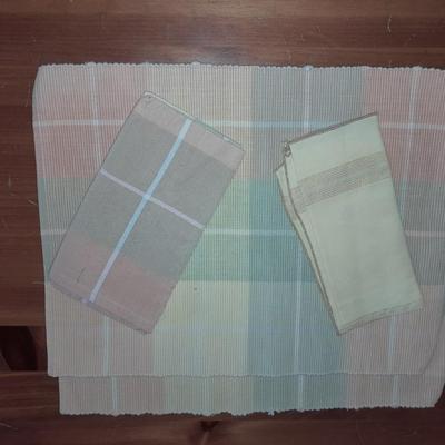 Table linens - placemats and assorted linen napkins