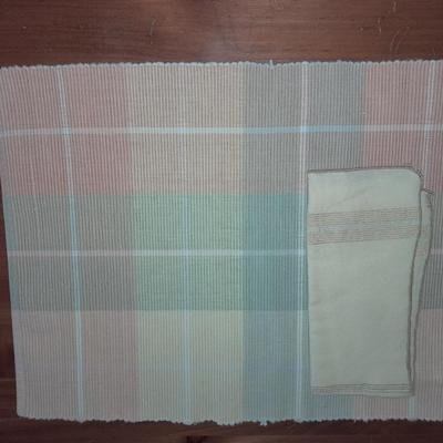 Table linens - placemats and assorted linen napkins
