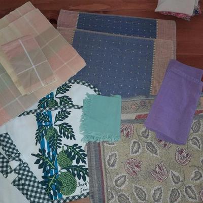 Table linens - placemats and assorted linen napkins