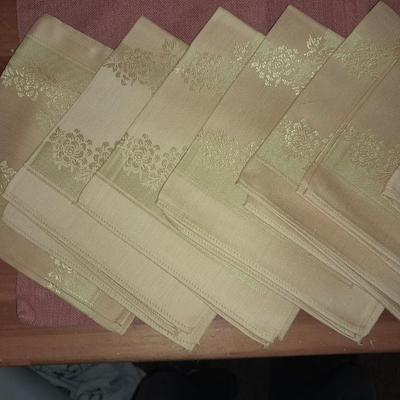 Table linens Placemats, and linen napkins