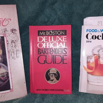 Drink books for the bar How to create cocktails! - Cocktails - Coors taste of the west- Deluxe Bartenders Guide