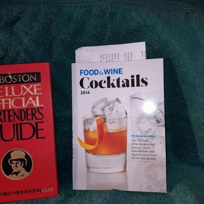 Drink books for the bar How to create cocktails! - Cocktails - Coors taste of the west- Deluxe Bartenders Guide
