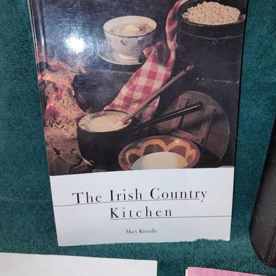 Cookbooks - Binder of recipes - Irish cooking - Grand recipes - Country cookbook