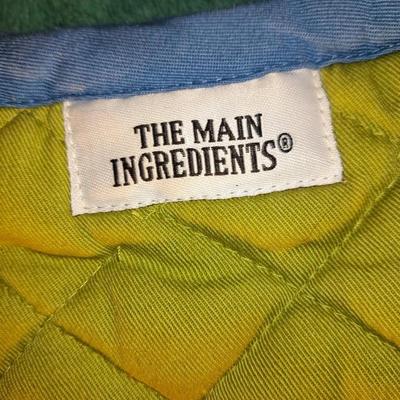 Kitchen towels, large bib and other Kitchen linens