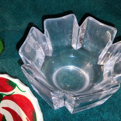 Kitchen dishware chili pepper pottery bowl and more