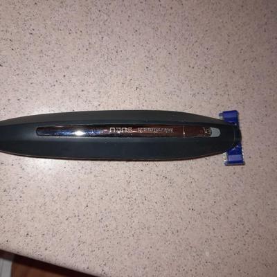 Electric razors with chargers and shaving cleaner