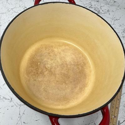 Enameled cast iron Dutch over