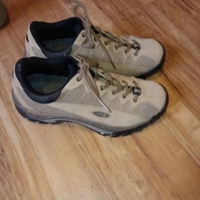 Women's Asolo Shoe's Size 6.5 with Sorel Boots Size 7 - 7.5