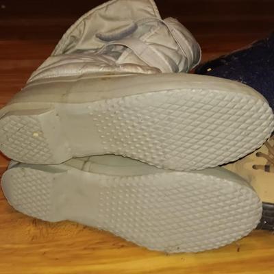 Women's Asolo Shoe's Size 6.5 with Sorel Boots Size 7 - 7.5