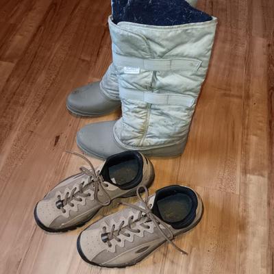 Women's Asolo Shoe's Size 6.5 with Sorel Boots Size 7 - 7.5