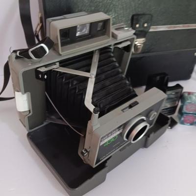 Polaroid Automatic land camera 430 with accessories and case