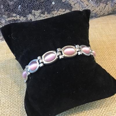 Pink Stone Type Locking Bracelet