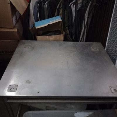 Stainless Steel Rolling Table