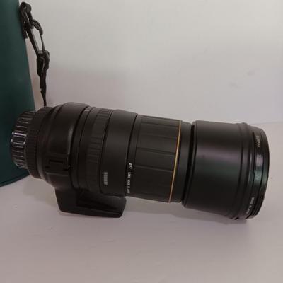 Sigma 135-400mm 1:45-5.6 APO Lens for Canon EF Cameras With case