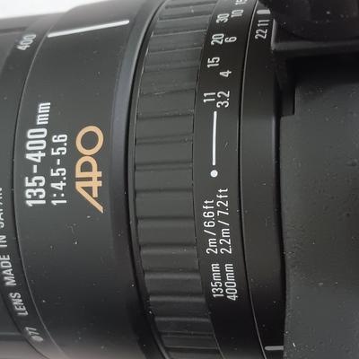 Sigma 135-400mm 1:45-5.6 APO Lens for Canon EF Cameras With case