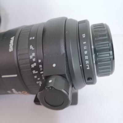 Sigma 135-400mm 1:45-5.6 APO Lens for Canon EF Cameras With case