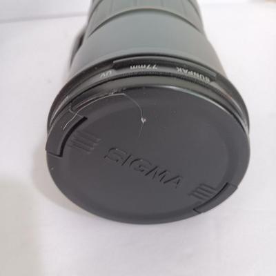 Sigma 135-400mm 1:45-5.6 APO Lens for Canon EF Cameras With case