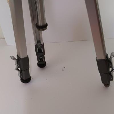 vintage Spiratone 35 mm camera tripod