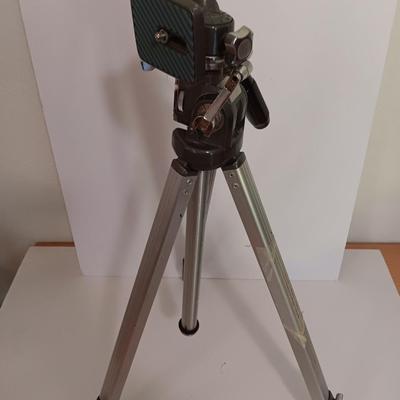 vintage Spiratone 35 mm camera tripod