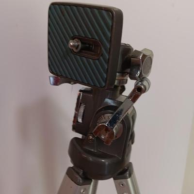 vintage Spiratone 35 mm camera tripod
