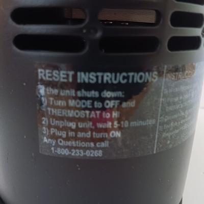 Lasko Oscillating heater Winter is coming and you'll be glad to have this!