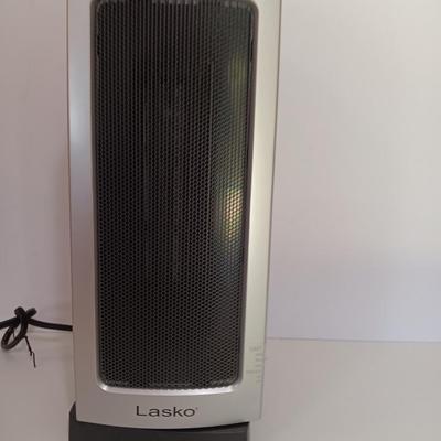 Lasko Oscillating heater Winter is coming and you'll be glad to have this!