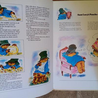 Kids - snuggle up and read a book! Children's books with Throw blanket