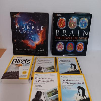 National Geographic books - Hubble cosmos- The brain - Birds - and Photography lessons on disc