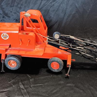 Vintage Charles Doepke Model Toys Unit Crane & Shovel Corp. Construction, Large Boom Metal crane
