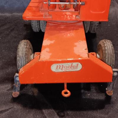 Vintage Charles Doepke Model Toys Unit Crane & Shovel Corp. Construction, Large Boom Metal crane
