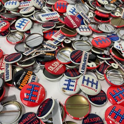 -98- POLITICAL | Vintage 1960â€™s Political Buttons