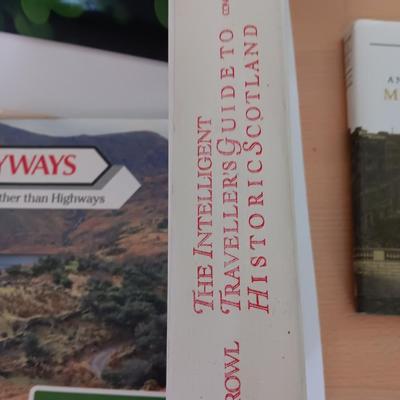 Books on Ireland - Irish folk tales -Britain & Ireland - Irish traditions - Law in Dublin and others