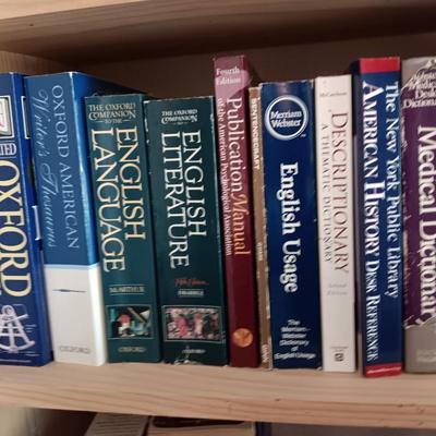 Learning books- English language - Medical dictionary - Thesaurus - and others
