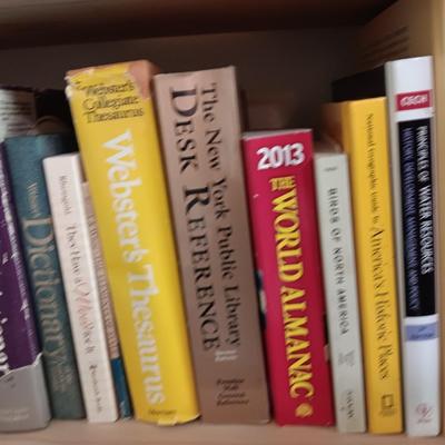 Learning books- English language - Medical dictionary - Thesaurus - and others