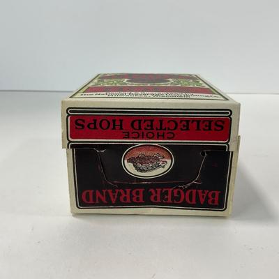 -100- COLLECTIBLE | Pre Prohibition Badger Brand Hops Box