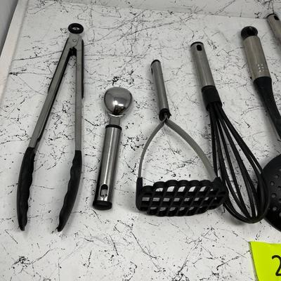 Kitchen cooking utensils