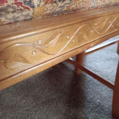 Dining room table with 4 chairs and 2 captain chairs and 22" leaf