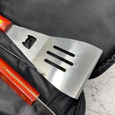 Barbecue utensils