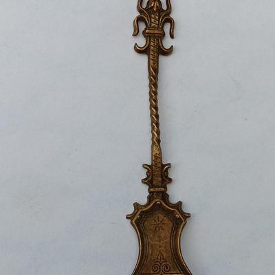 Army Medical Regiment -Da Dextram Misero WWII Sterling by Blackinton -Norway pendant - Lapel pin Veterans of war