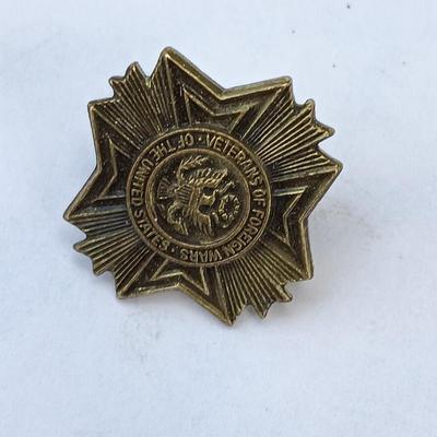 Army Medical Regiment -Da Dextram Misero WWII Sterling by Blackinton -Norway pendant - Lapel pin Veterans of war