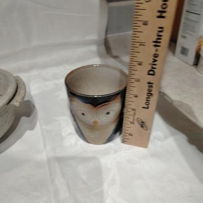Kitchen pottery pieces, lidded pot, pie plate, and mugs
