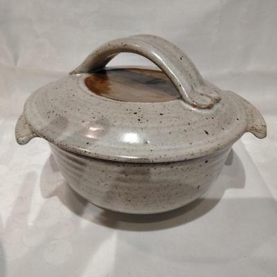Kitchen pottery pieces, lidded pot, pie plate, and mugs
