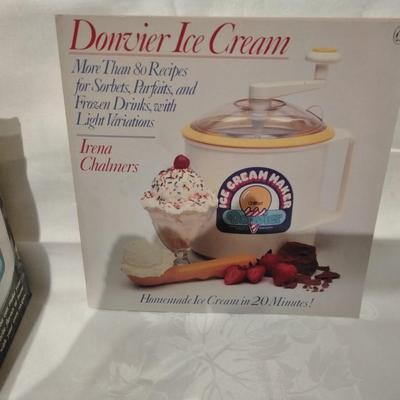 Ice cream maker with accessories