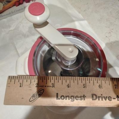Ice cream maker with accessories